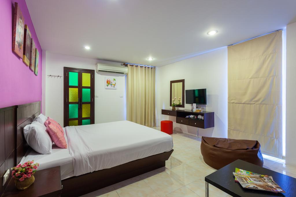 Islanda Boutique Hotel Patong Exterior photo
