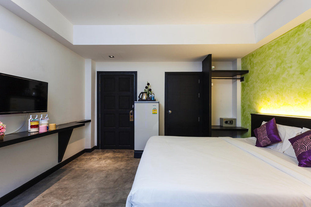 Islanda Boutique Hotel Patong Exterior photo